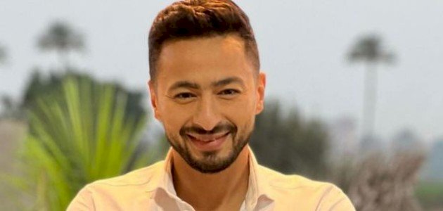 حمادة هلال يشعل احتفالات منتخب مصر بعد التأهل لكأس العالم